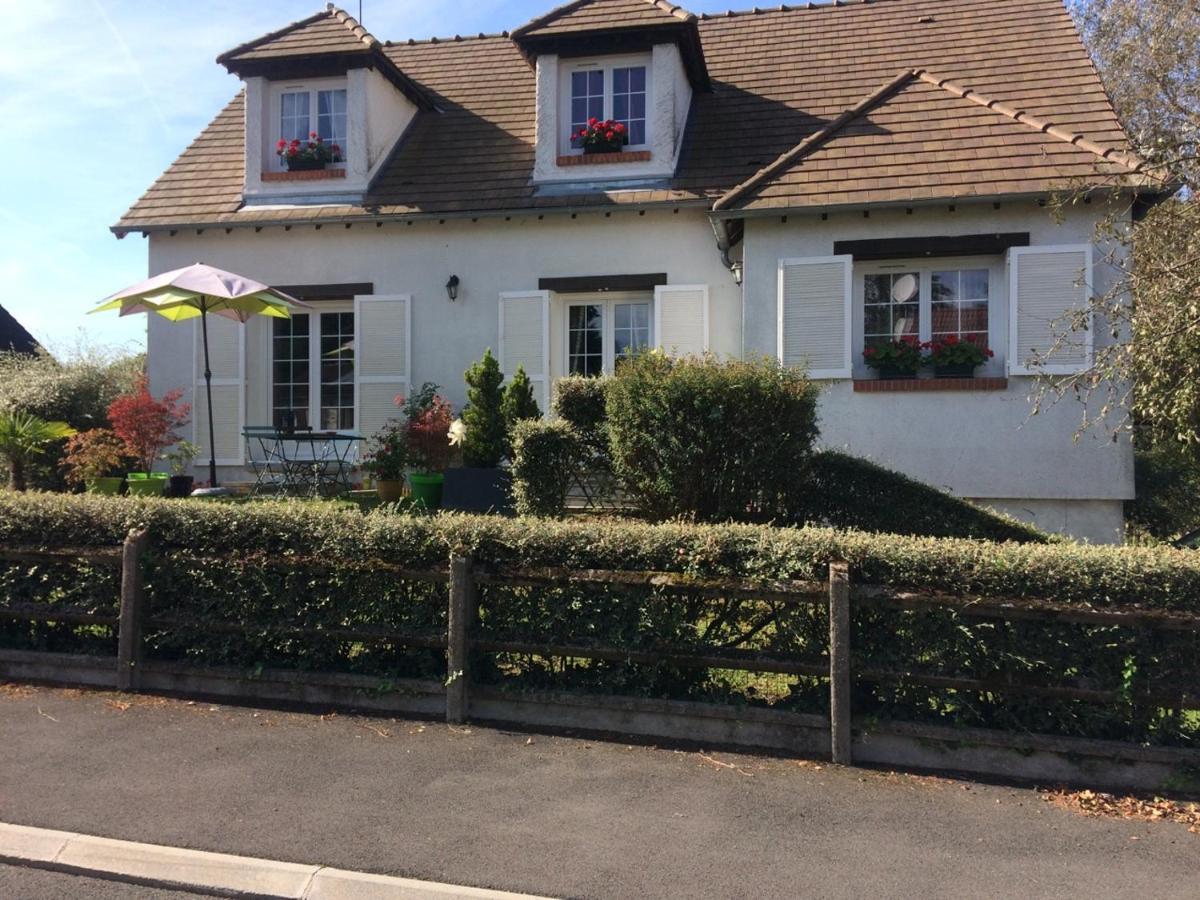 Bed and Breakfast Clos Du Bourg Saint-Cyr-en-Val Exteriér fotografie